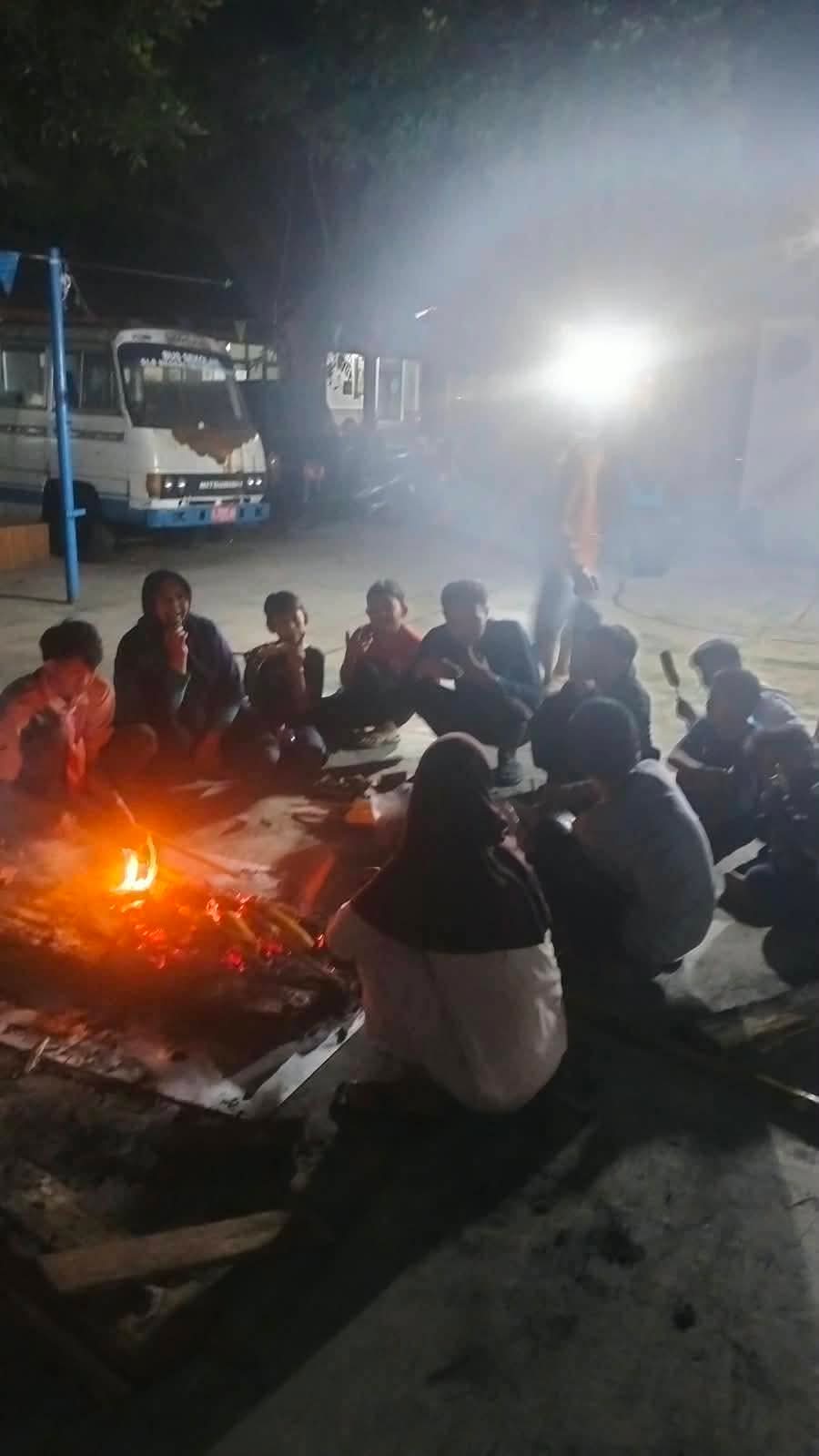 Perkemahan  Kamis Jum'at (PERKAMJU)